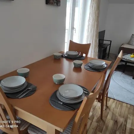 2br In *