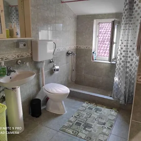 2br In Podgorica